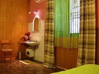 Holland International Rooms Катания Гостевой дом